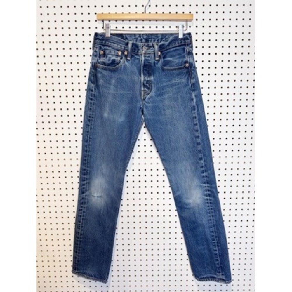 Levi's Men's Straight Jeans in Faded Blue Denim